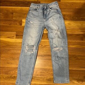 AE Straight leg mom jeans Size 2
